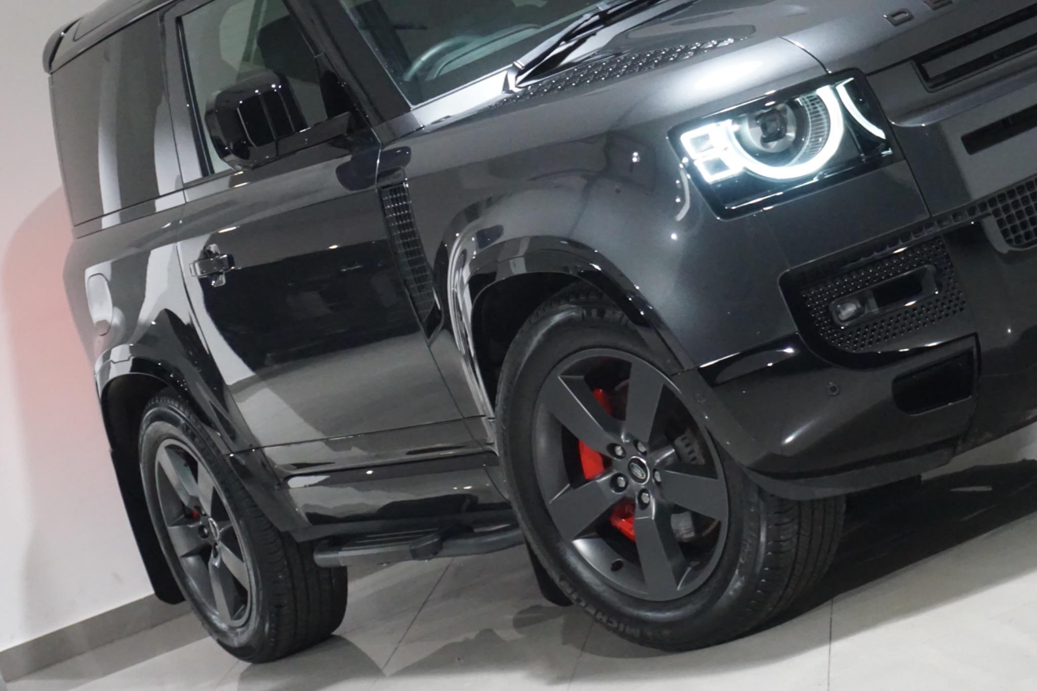 Land Rover Defender 90 3.0 D300 MHEV X-Dynamic HSE Hard Top SUV Auto 4WD SWB Euro 6 (s/s) 3dr